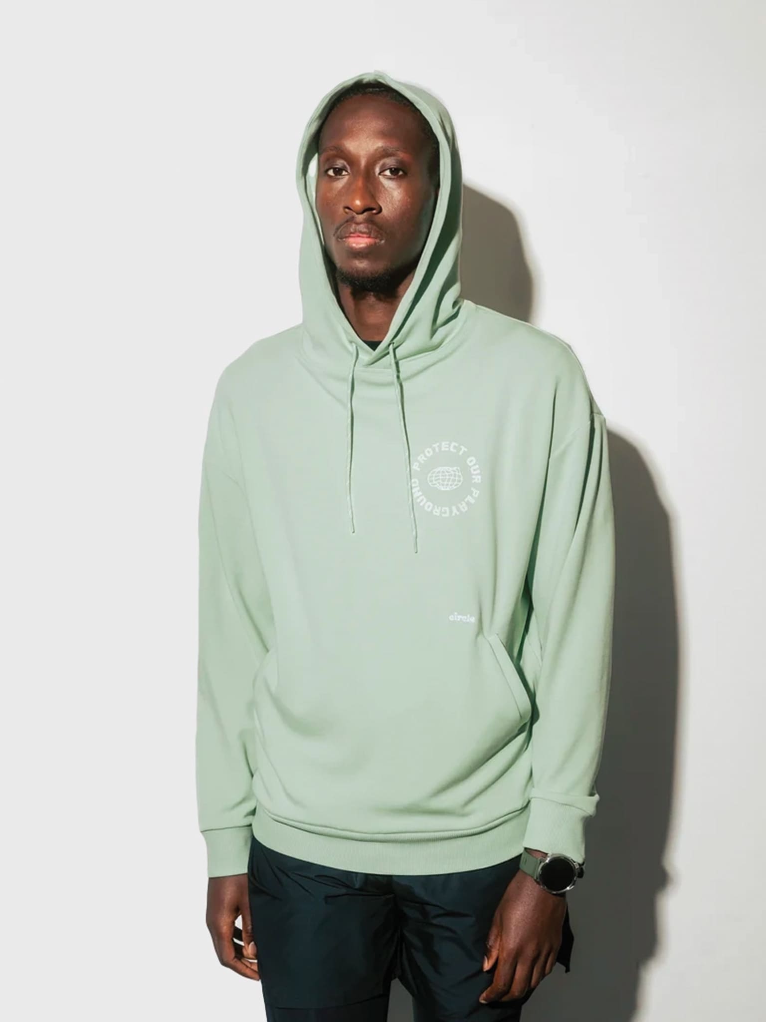 circle-sportswear-sweat-capuche-get-lucky-limited-edition-coloris-sage image 3