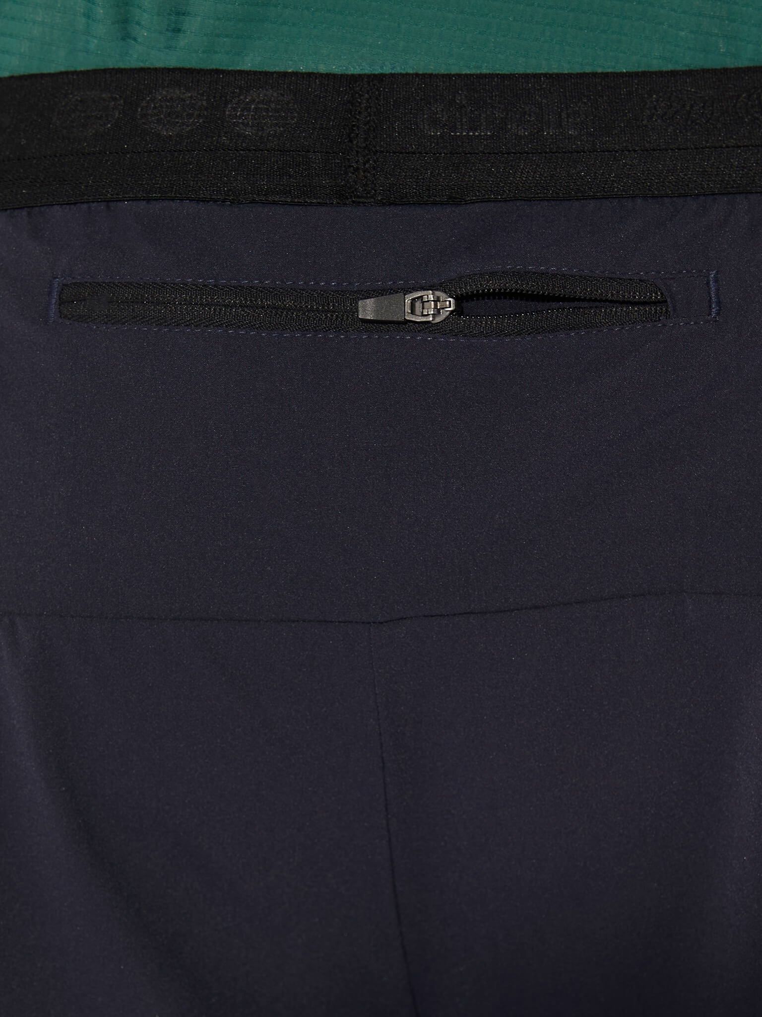 circle-sportswear-short-2-en-1-legend-homme-onyx-black-running-technique image 5