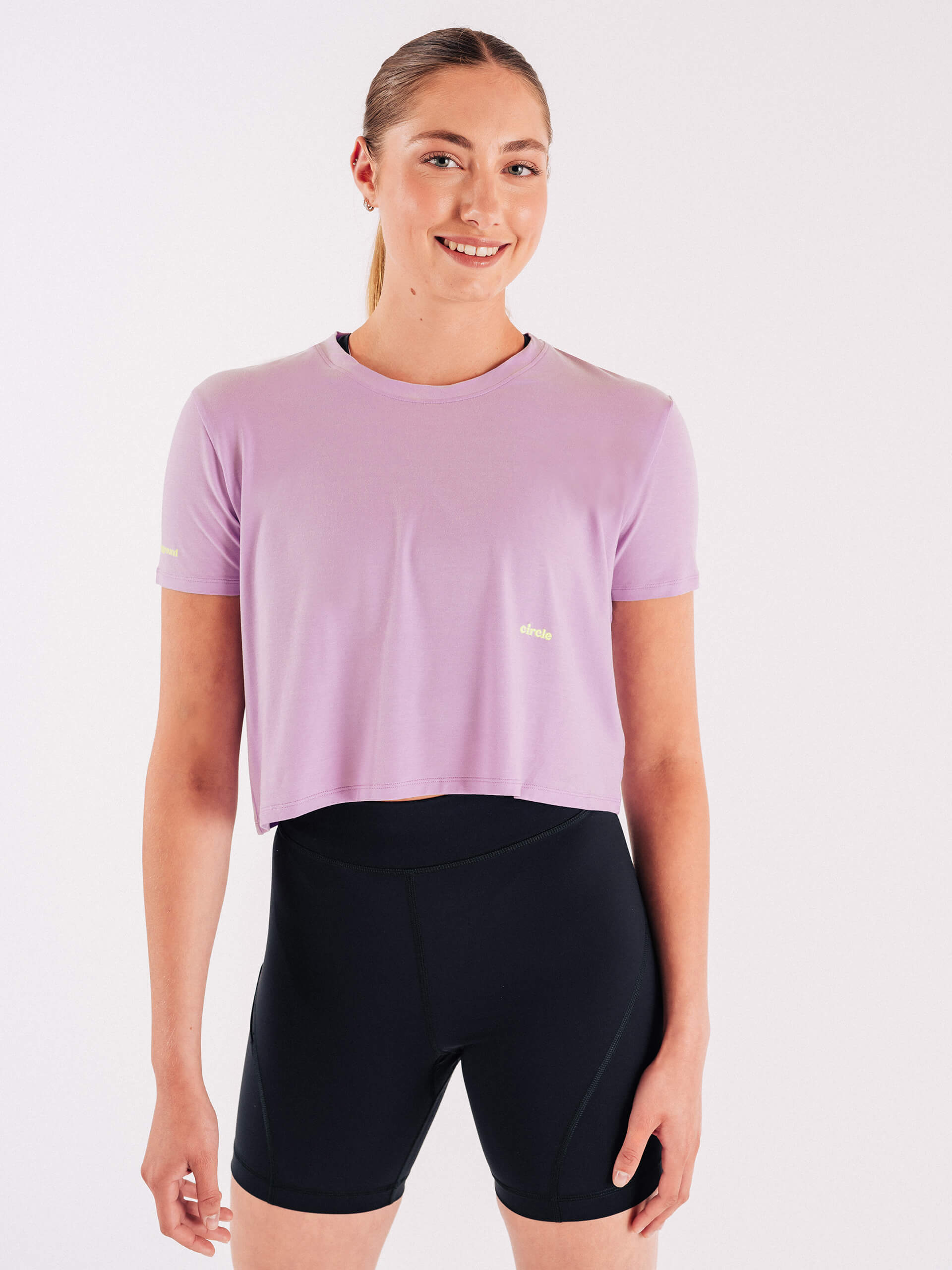 circle-sportswear-crop-top-smooth-operator-coupe-oversize-respirante-lilas image 1